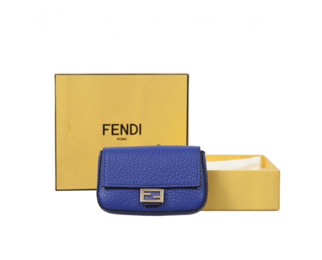 Fendi Charm Nano Baguette Azul