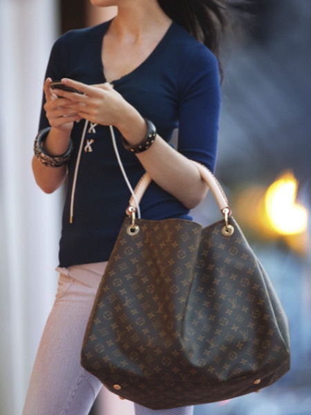 Bolso artsy louis 2025 vuitton