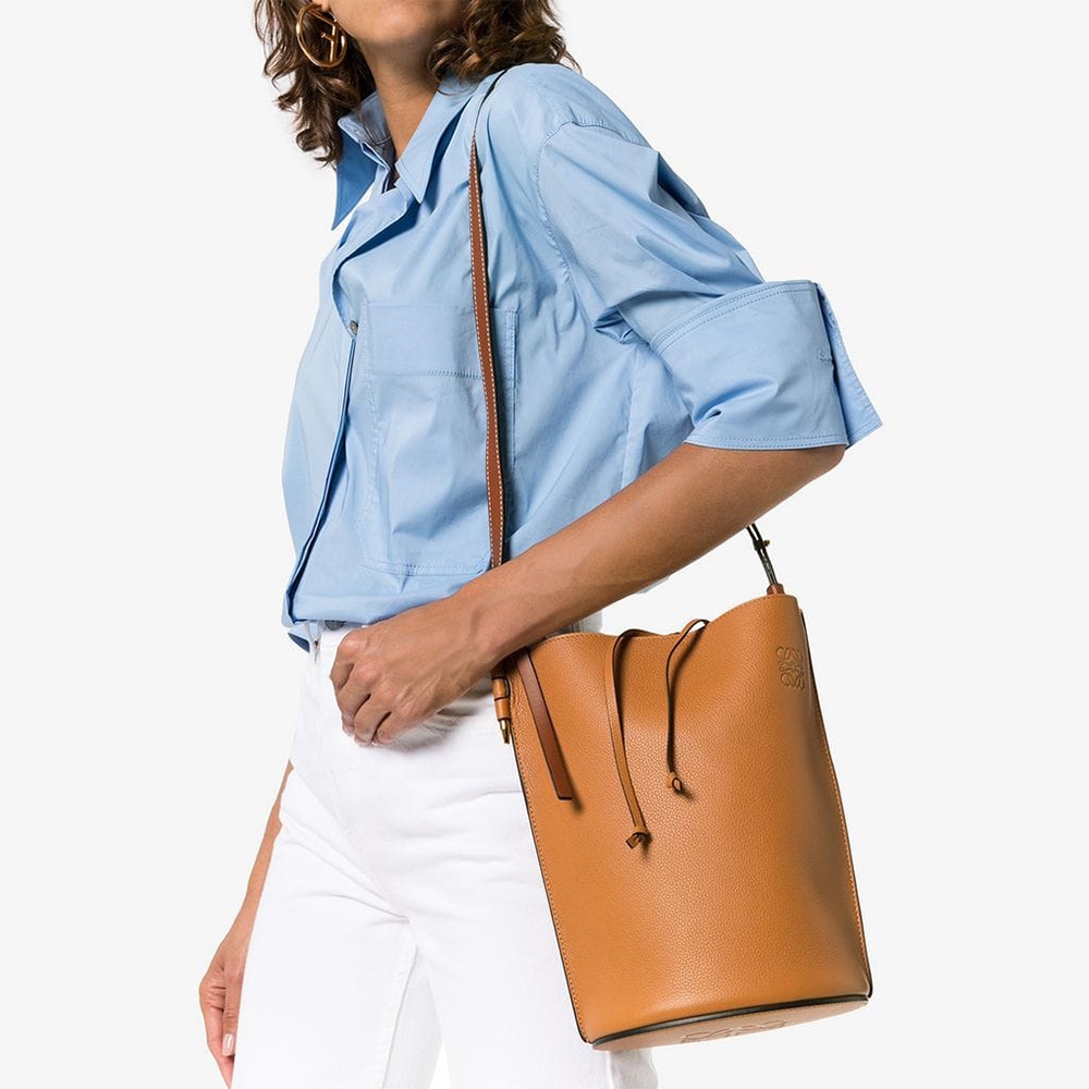 Bolso loewe gate clearance