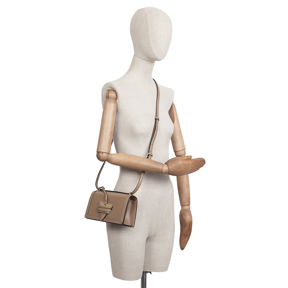 Bolso barcelona loewe deals