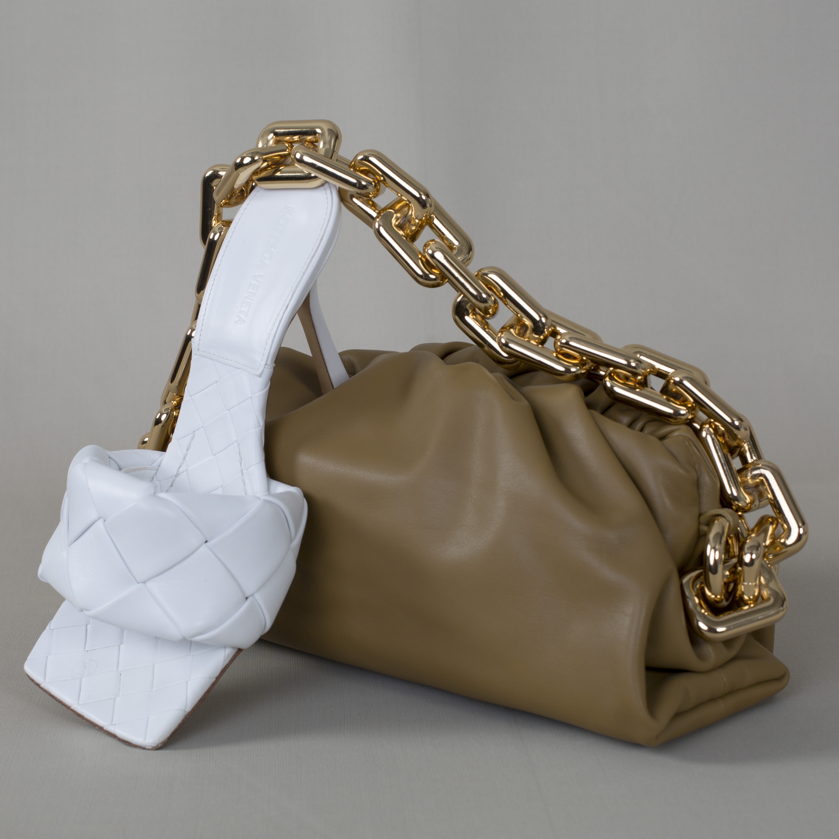 Bolso Bottega Veneta Chain Pouch Camel Tienda de Bolsos de Marca
