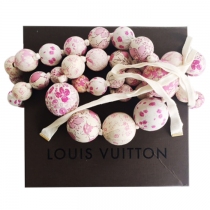 LV Collar Bolas Floral Desfile