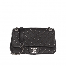 Chanel Bolso Negro Tachuelas Chevron