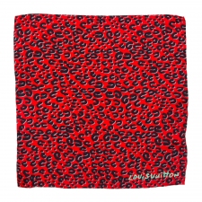 LV Pañuelo Leopardo Rojo